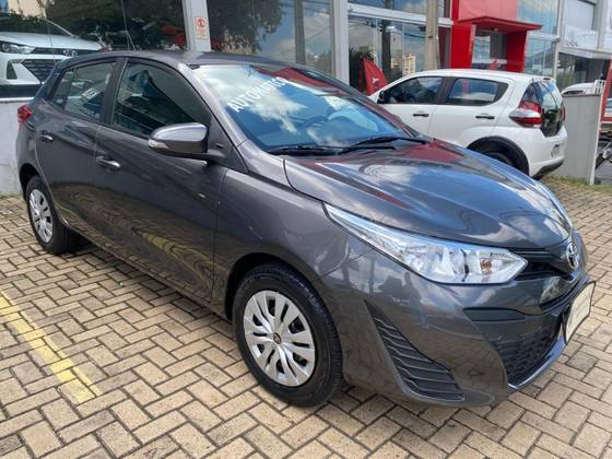 TOYOTA YARIS 1.3 16V FLEX XL LIVE MULTIDRIVE